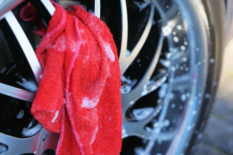 How to Clean Wheels and Tires at Home
