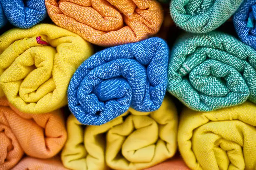 Microfiber towels vs regular towels: the safety trade-off